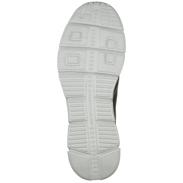 SKECHERS Men's Equalizer 4.0 Triple Play Sneakers, Wide - Image 5